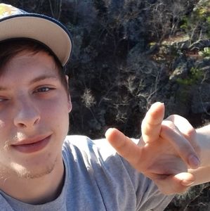 Meet your Posher, Logan